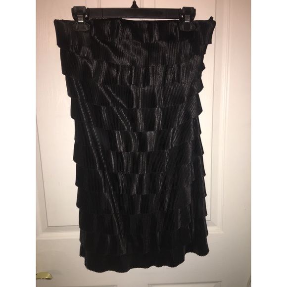 Express Dresses & Skirts - Express ruffle dress size 10